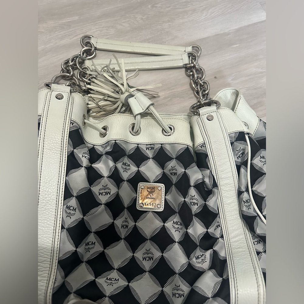 MCM HOBO SHOULDER BAG AUTHENTIC - Picture 2 of 7